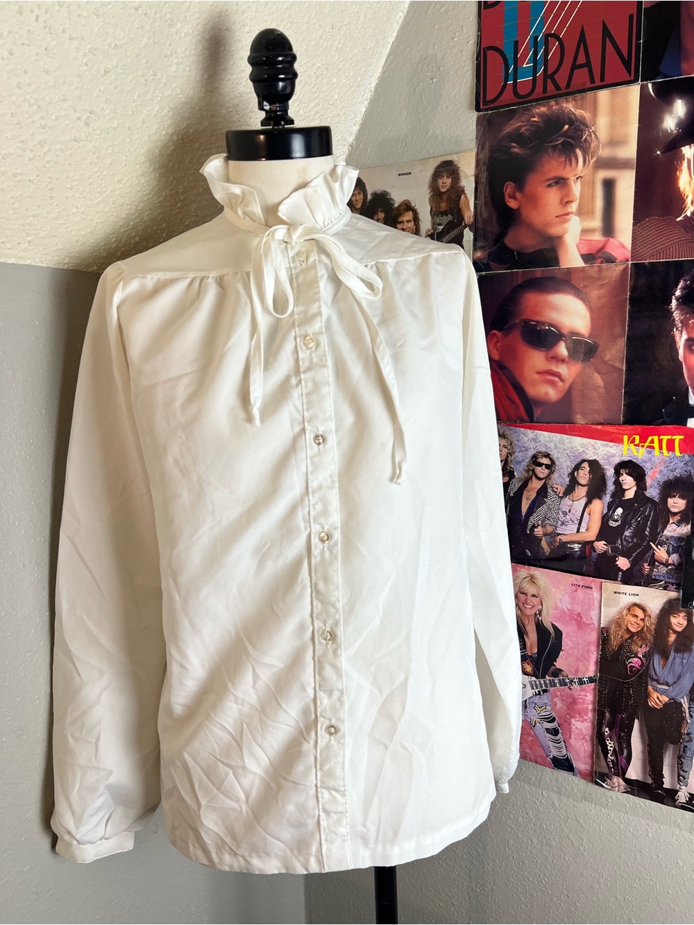 Ship'n Shore White Ruffled Blouse